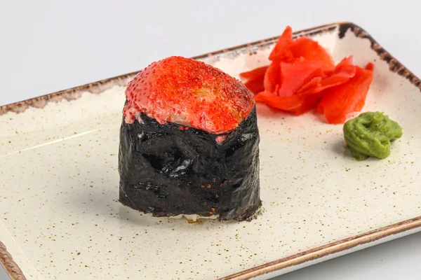 Paistettu Japanilainen Perinteinen Sushi Roll Kala — kuvapankkivalokuva