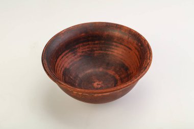 Mutfak için renkli boş kase izole