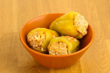 Çan Bulgar biberi doldurulmuş et ve pirinç