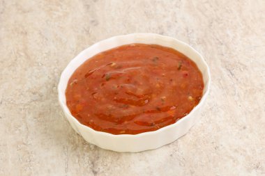 Asya tatlı ve ekşi sosu kasede