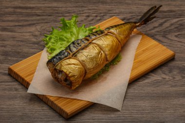 Tütsülenmiş lezzetli uskumru balığı.