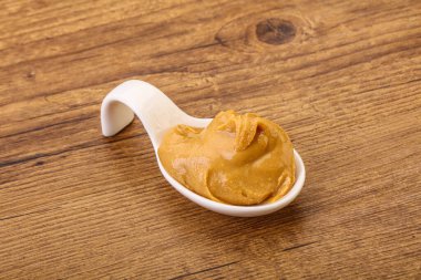 Fıstık ezmeli atıştırmalık