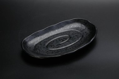 Mutfak için renkli boş kase izole