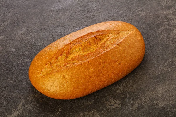 Hausgemachte Kruste Weißbrot Isoliert — Stockfoto