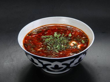 Ukrayna mutfağı - Lahana ve etle Borsch