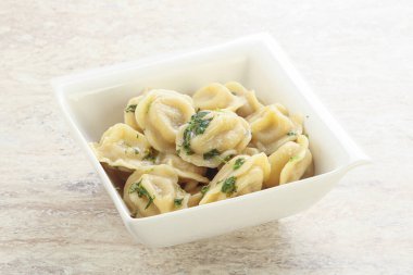 Rus köfteleri et ve tereyağlı.