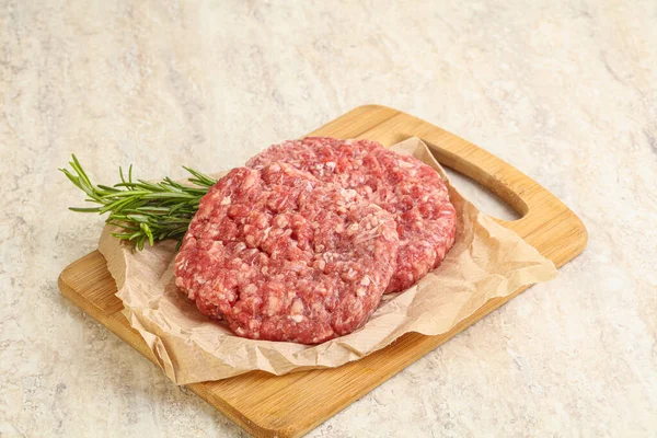 Roh Rindfleisch Burger Schnitzel Für Grill Oder Braten — Stockfoto