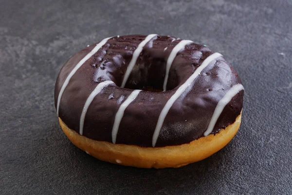 Glazed Sweet Tasty Chocolate Icing Donut — Fotografia de Stock