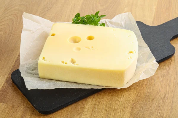 Maasdam Sýr Cihla Přes Palubu — Stock fotografie