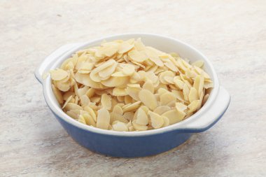 Mutfak ve yemek için badem fıstığı dilimleri