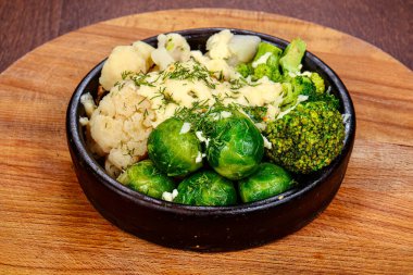 Haşlanmış lahana karışımı - karnabahar ve brokoli kapsülde