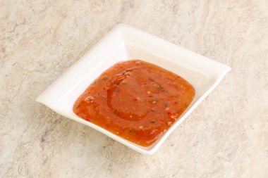 Asya tatlı ve ekşi sosu kasede
