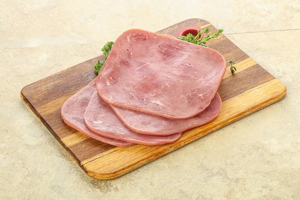 Snacks Van Gesneden Rundvlees Ham Aan Boord — Stockfoto