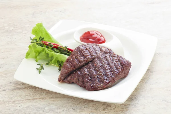 Gegrillte Machete Rock Beef Steak Serviert Thymian Und Ketchup — Stockfoto