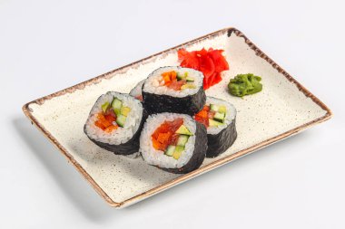 Sebzeli ve pirinçli vejetaryen japon dürümü