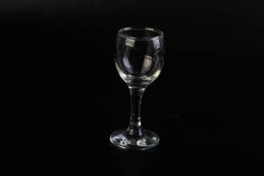 Asma ya da su için boş bardak