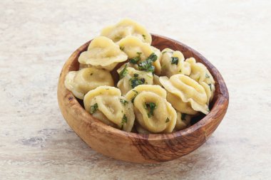 Rus köfteleri et ve tereyağlı.