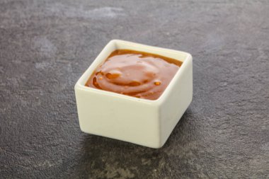 Asya geleneksel mutfağı - et ve tavuk için köri sosu