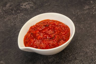 Kasede acı domates sosu