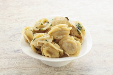 Rus köfteleri et ve tereyağlı.