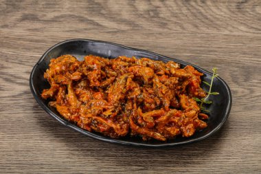 Domates soslu konserve ançüez.