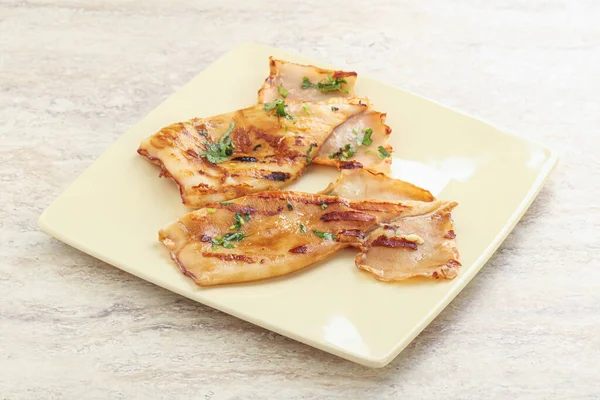 Unagi soslu ve otlu ızgara kalamar.