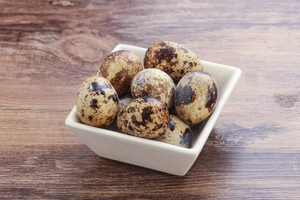 Raw Delicatessen Quail Eggs Heap Bowl — Stock Photo, Image