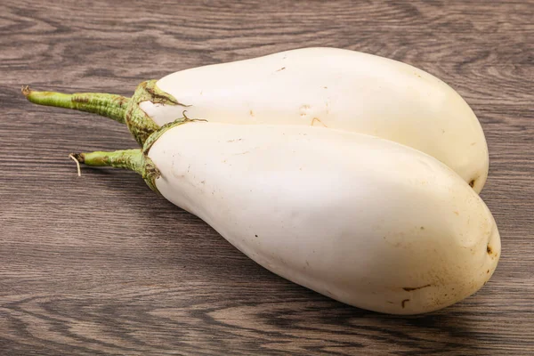 Mogen Och Välsmakande Vit Ekologisk Aubergine — Stockfoto