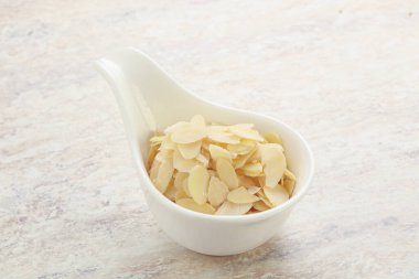 Mutfak ve yemek için badem fıstığı dilimleri