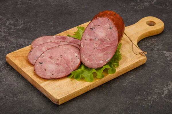 Baharatlı ve otlu füme jambon.