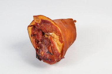 Baharatlı ve otlu domuz budu.