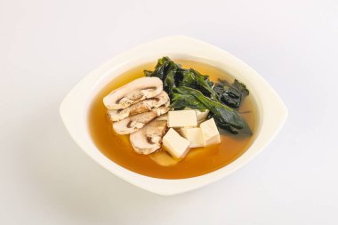 Geleneksel Japon miso çorbası tofu ve wakame ile