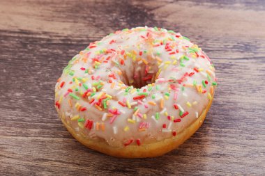 Tatlı jöleli vanilyalı çörek ve kremalı tatlı