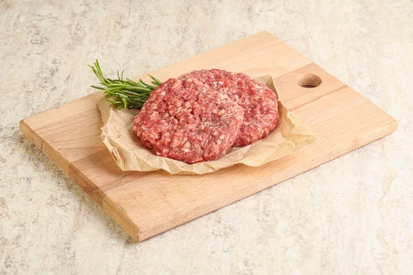 Escalope Hamburger Boeuf Cru Pour Griller Rôtir — Photo