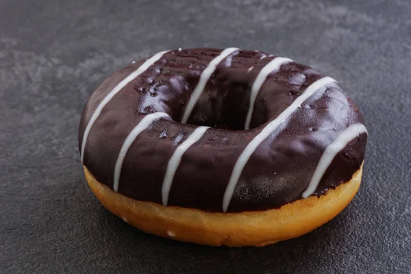 Glazed Sweet Tasty Chocolate Icing Donut — Fotografia de Stock