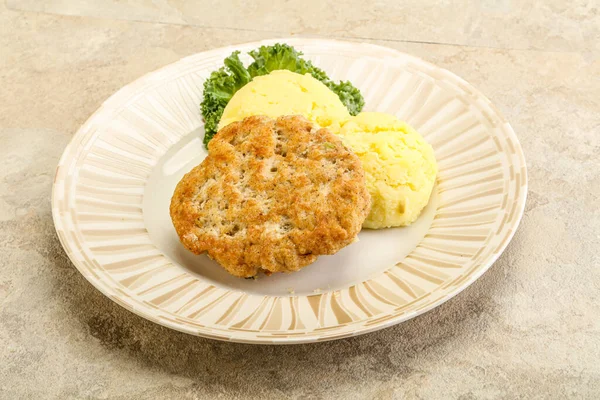 Kotlet Mielony Kurczaka Puree Ziemniaczanym — Zdjęcie stockowe