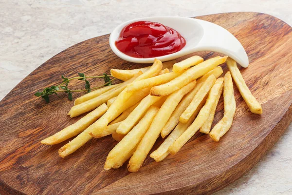 Franse Gebakken Aardappel Overboord Met Tomatensaus — Stockfoto