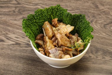 Kavanozda baharatlı kuzu eti