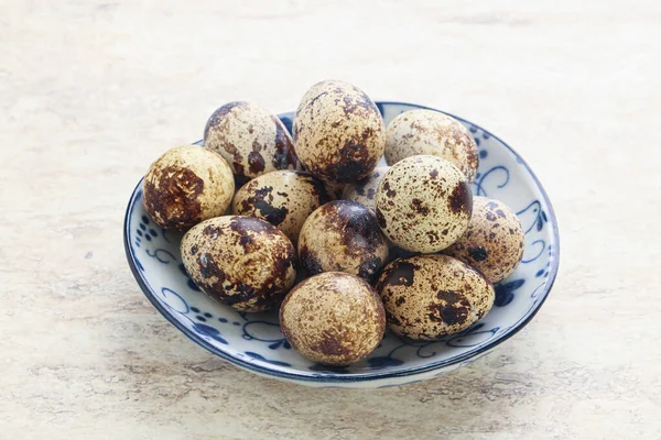 Raw Delicatessen Quail Eggs Heap Bowl — Stock Photo, Image