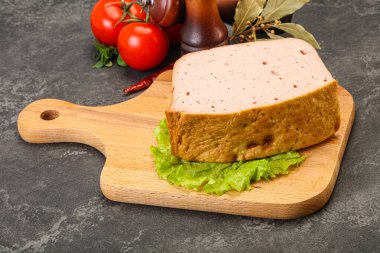 Ev yapımı geleneksel rulo köfte.