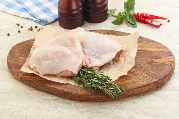 Raw Chicken Thighs Board Cooking — Stock Photo, Image