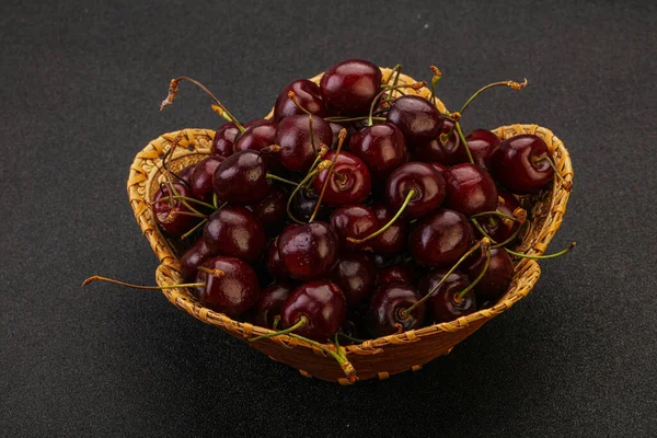 Sweet Ripe Bird Cherry Basket — Stock Photo, Image