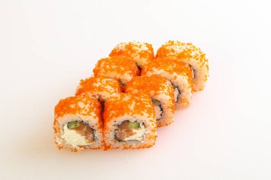Somon, nori ve pirinçli geleneksel Japon dürümü.