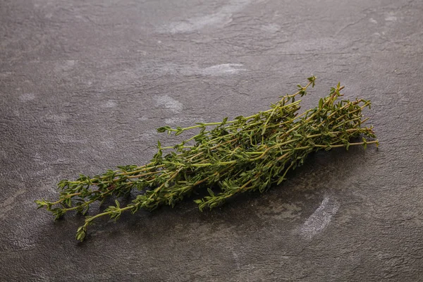 Taze Aromalı Yeşil Bitki Kekik Çeşnisi Yalıtılmış — Stok fotoğraf