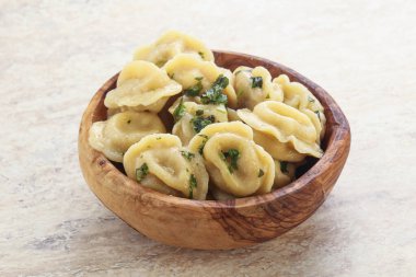 Rus köfteleri et ve tereyağlı.