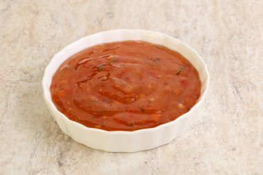 Asya tatlı ve ekşi sosu kasede