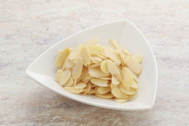 Mutfak ve yemek için badem fıstığı dilimleri