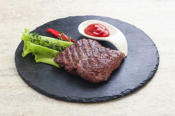 Grilovaný Mačetový Hovězí Steak Podávaný Tymiánem Kečupem — Stock fotografie