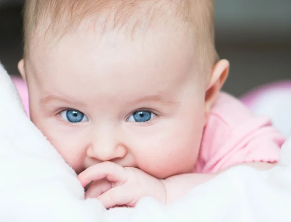 Tre månader gammal baby — Stockfoto