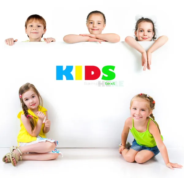 sevimli küçük kız izole